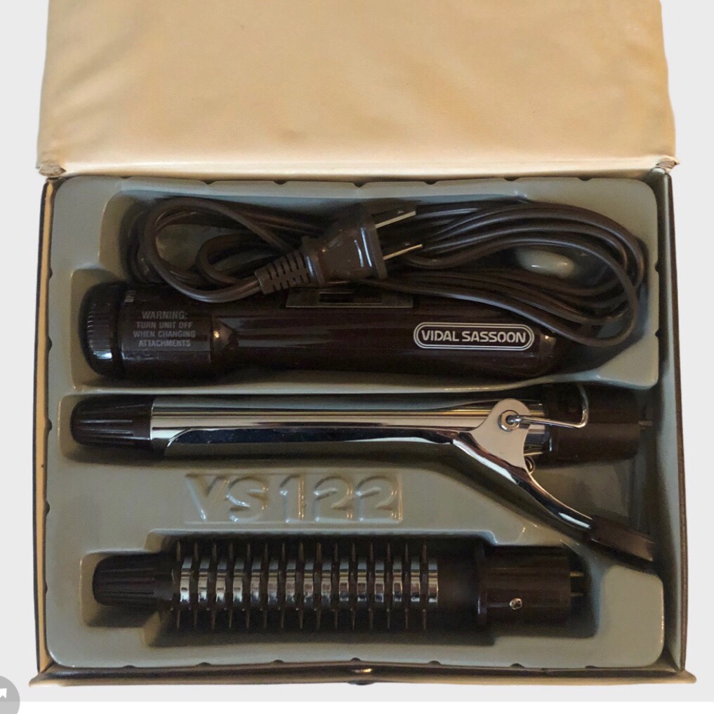 Vidal Sassoon Curling Brush Iron Travel SetCase Vidal Sassoon Curling Brush Iron Travel SetCase